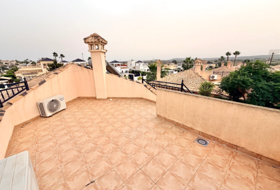 Reventa - Villa independiente - La Marina