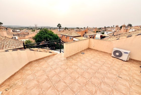 Reventa - Villa independiente - La Marina