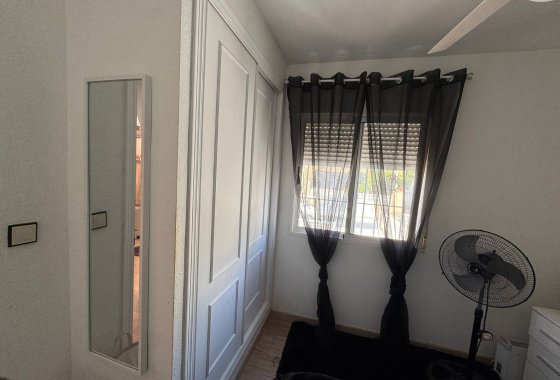 Resale - Apartment - La Marina