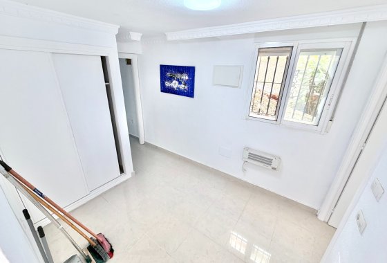 Resale - Detached Villa - La Marina