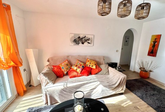 Resale - Apartment - La Marina