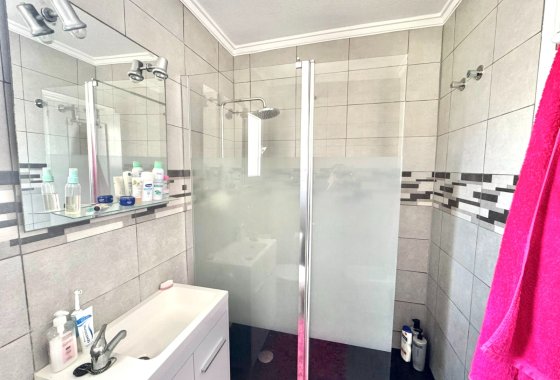 Resale - Apartment - La Marina