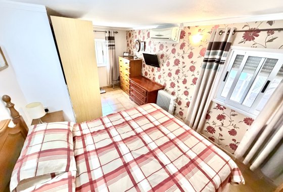 Resale - Detached Villa - La Marina