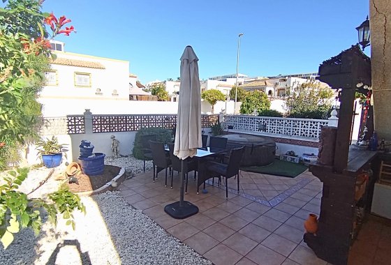 Resale - Detached Villa - La Marina