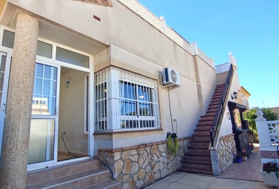 Resale - Detached Villa - La Marina