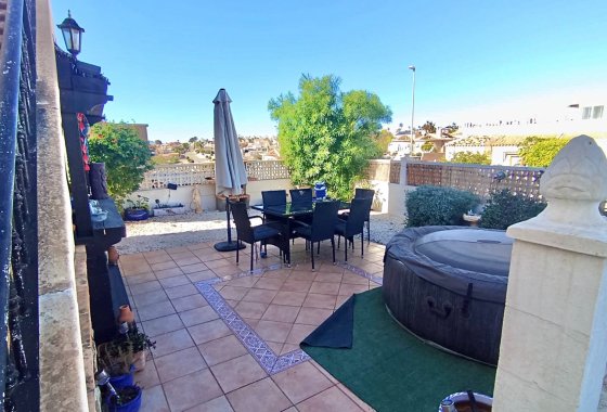 Resale - Detached Villa - La Marina