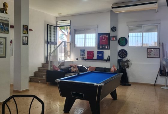 Resale - commercial property - La Marina