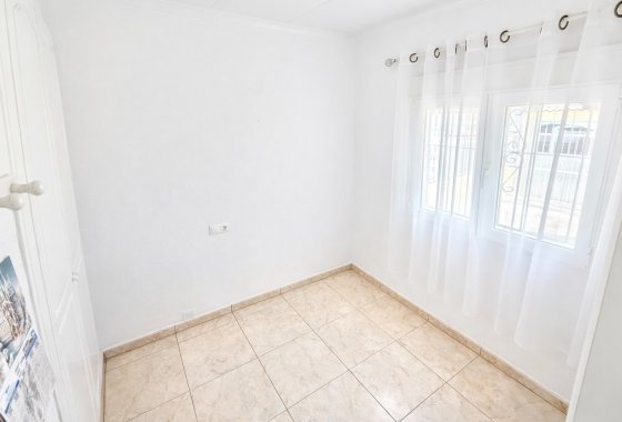 Resale - Detached Villa - La Marina