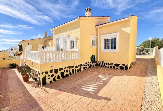 Resale - Detached Villa - La Marina