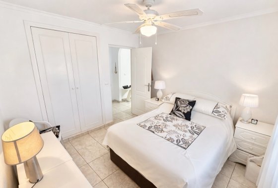 Resale - Detached Villa - La Marina