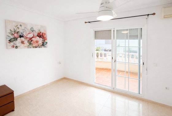 Resale - Detached Villa - La Marina