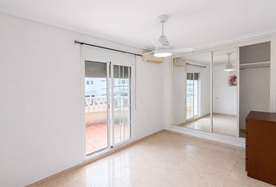 Resale - Detached Villa - La Marina