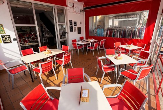 Resale - commercial property - La Marina