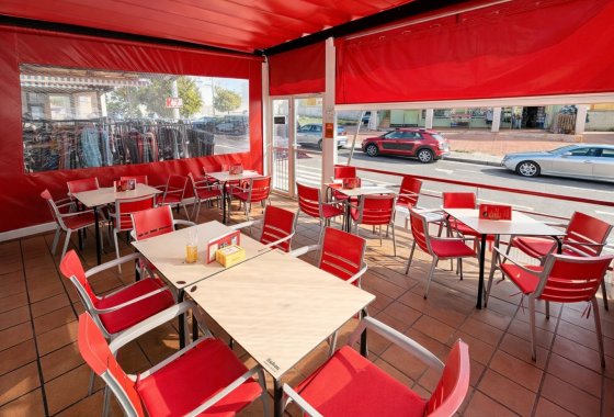 Resale - commercial property - La Marina