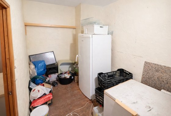 Resale - commercial property - La Marina