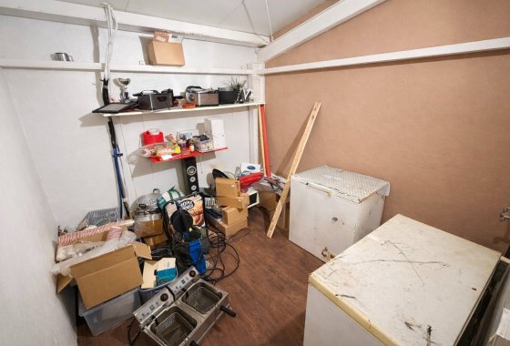 Resale - commercial property - La Marina