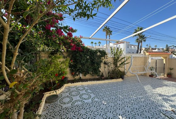 Resale - Detached Villa - La Marina