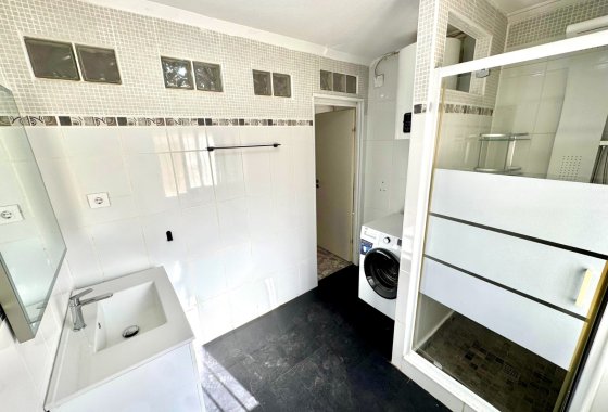 Resale - Terraced house - La Marina