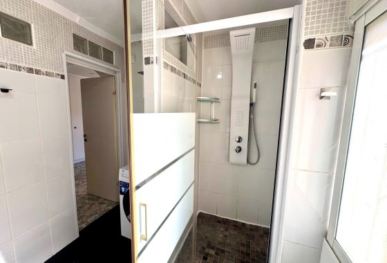 Resale - Terraced house - La Marina