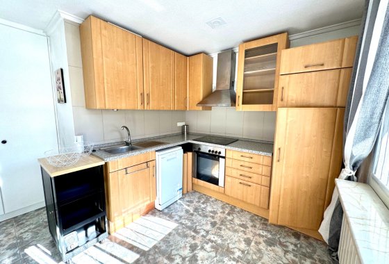 Resale - Terraced house - La Marina