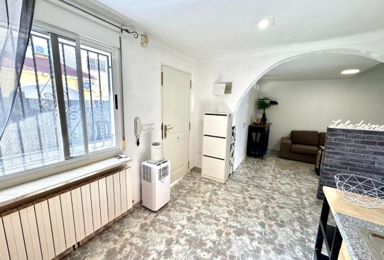 Resale - Terraced house - La Marina
