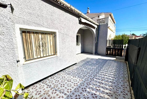 Resale - Terraced house - La Marina