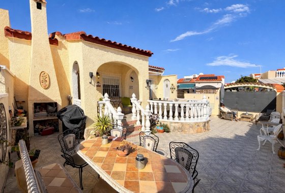 Resale - Detached Villa - La Marina
