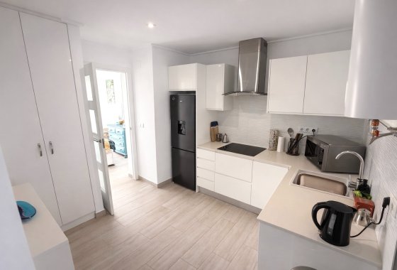 Resale - Terraced house - La Marina