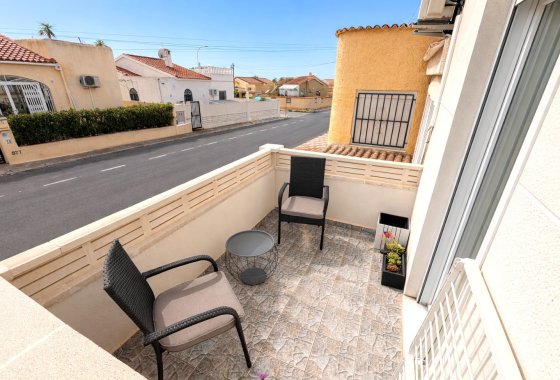 Resale - Terraced house - La Marina
