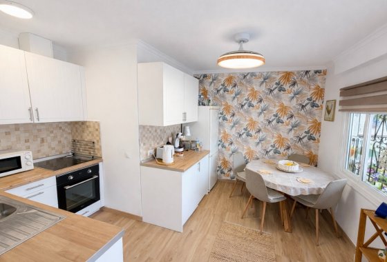 Resale - Terraced house - La Marina