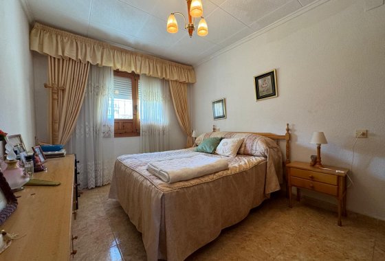 Resale - Detached Villa - La Marina