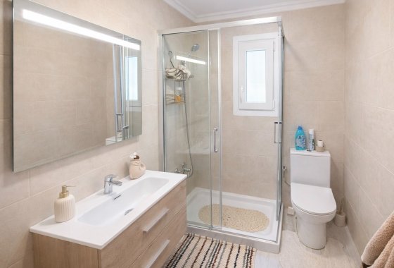 Resale - Terraced house - La Marina