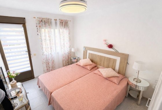 Resale - Terraced house - La Marina