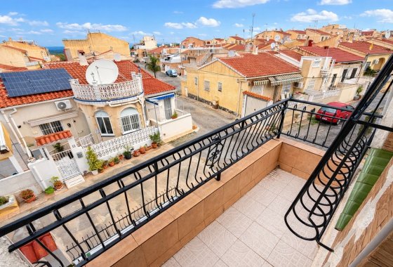 Resale - Terraced house - La Marina