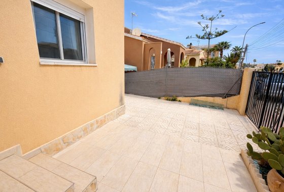 Resale - Detached Villa - La Marina