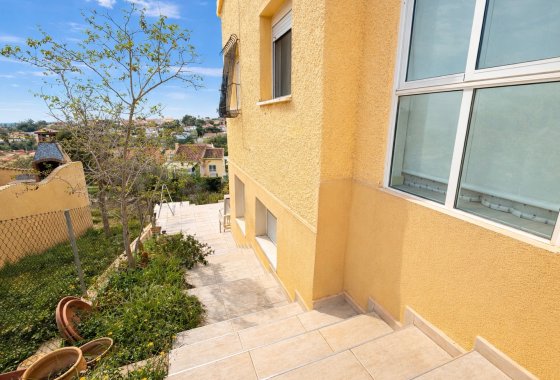 Resale - Detached Villa - La Marina