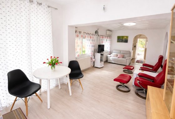 Resale - Detached Villa - La Marina