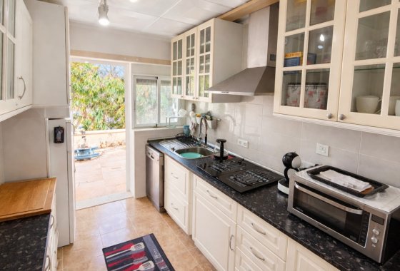 Resale - Detached Villa - La Marina