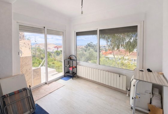 Resale - Detached Villa - La Marina