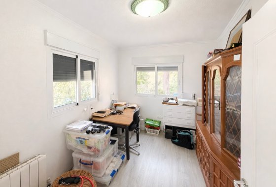 Resale - Detached Villa - La Marina