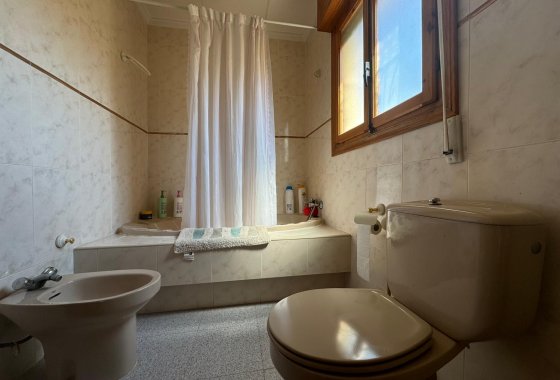 Resale - Detached Villa - La Marina