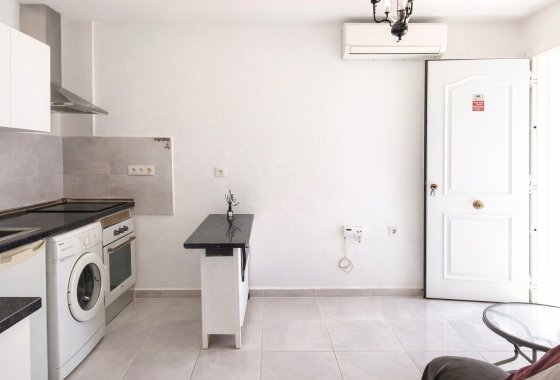 Resale - Terraced house - La Marina