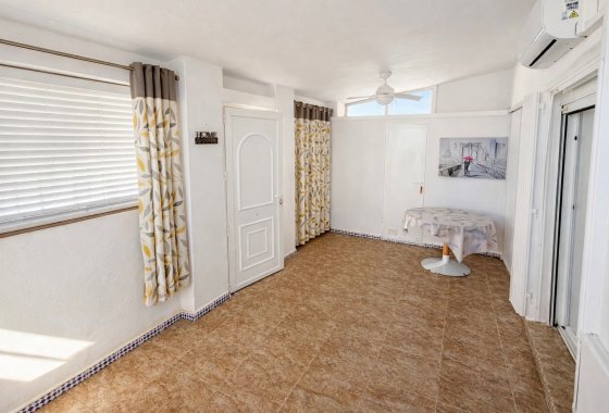 Resale - Terraced house - La Marina