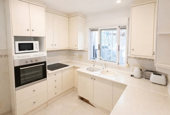 Resale - Terraced house - La Marina