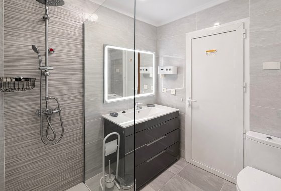 Resale - Terraced house - La Marina