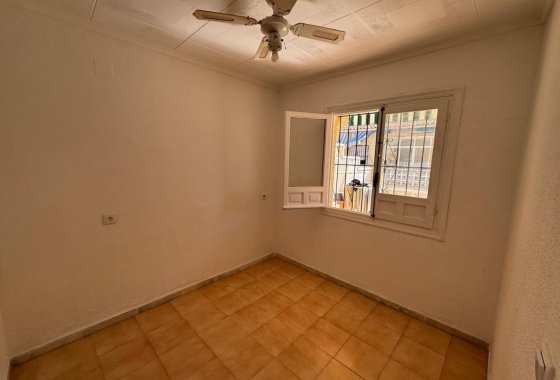 Resale - Terraced house - La Marina