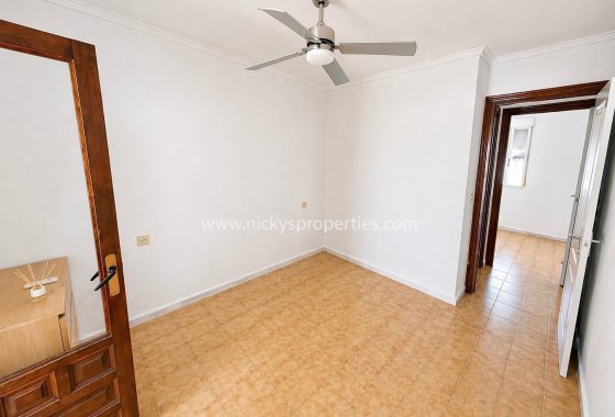 Resale - Terraced house - La Marina