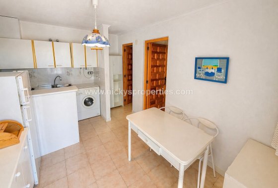 Resale - Terraced house - La Marina