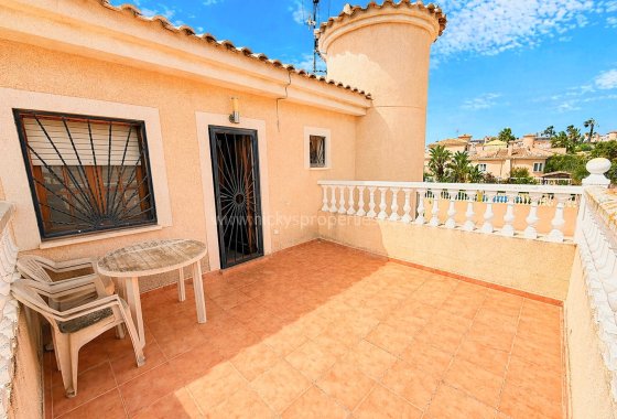 Resale - Detached Villa - La Marina