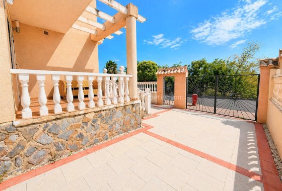 Resale - Detached Villa - La Marina